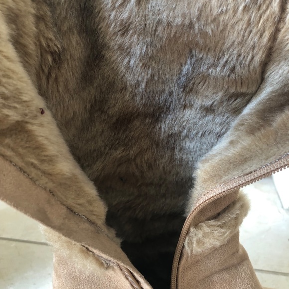 Boots - Picture 6 of 6